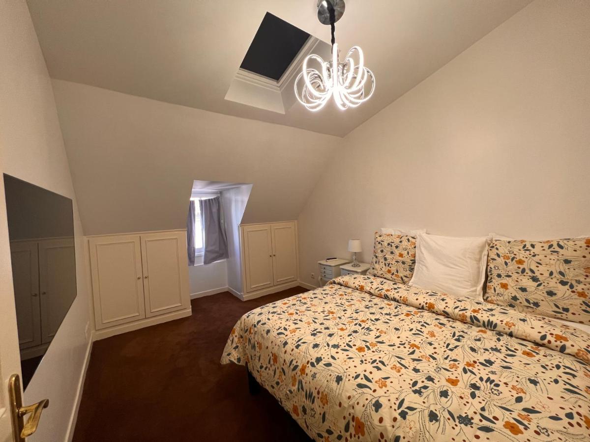 Appartement Champs-Élysées - HALA Parigi Esterno foto