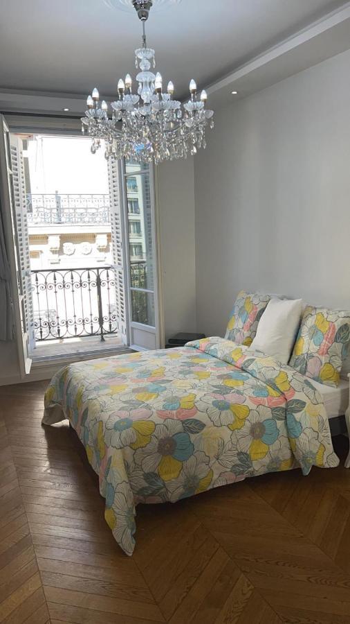 Appartement Champs-Élysées - HALA Parigi Esterno foto