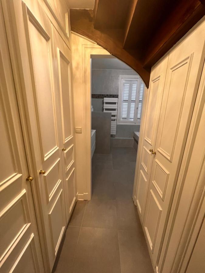 Appartement Champs-Élysées - HALA Parigi Esterno foto